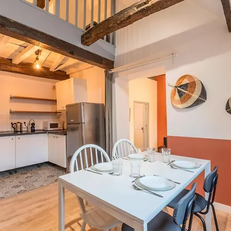 アパート In The Heart Of Old