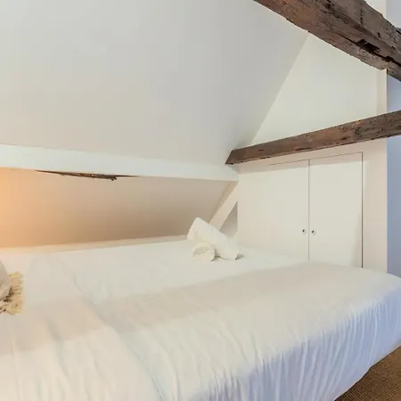 In The Heart Of Old Appartement *